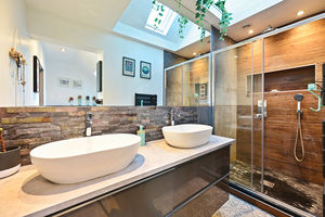 Photo 8- click for photo gallery